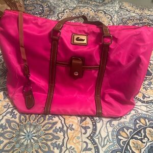 Donney and Bourke pink nylon tote bag